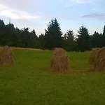 شقة Sume Pjevaju *