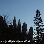 Sume Pjevaju شقة *