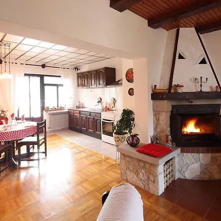 Apartment Sume Pjevaju Mrkopalj