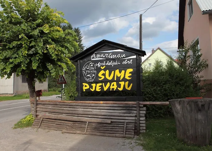 Sume Pjevaju Apartment